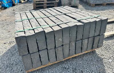 salg af Sort Basalt kantsten - 24 stk