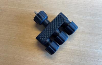 salg af 3 vejs elstik m. hanstik