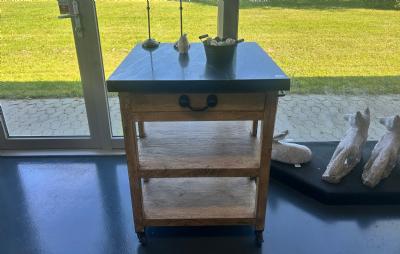 salg af Butler bord med marmorplade