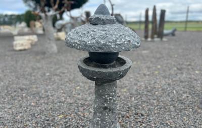 salg af Fuglefoderhus gråsort granit