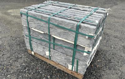 salg af Kantsten gråsort granit - 27 stk.