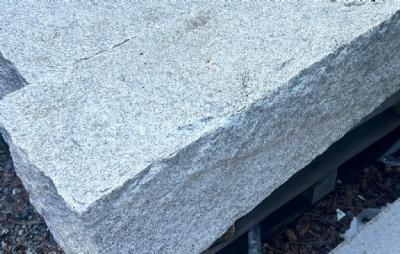 salg af Pullert grå råkløvet