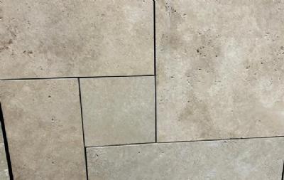salg af Travertin fliser lysmix - slebet
