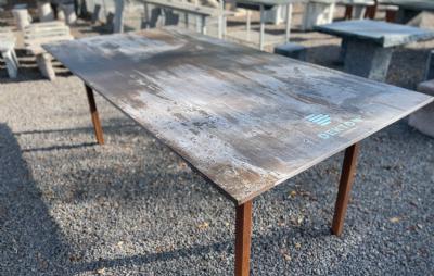 salg af Understel med Dekton bordplade