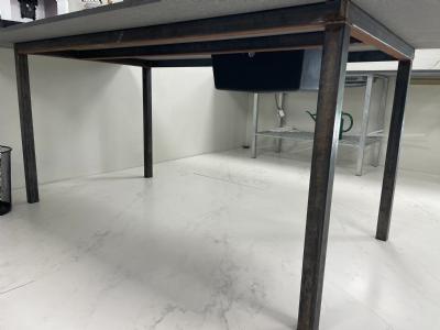 salg af Corten understel til bordplade