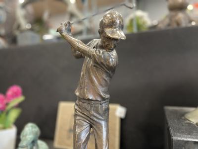 salg af Golfspiller i bronze