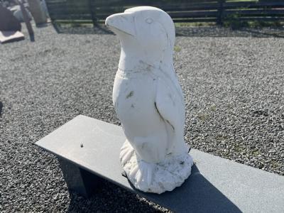 salg af Pingvin H80 hvid marmor